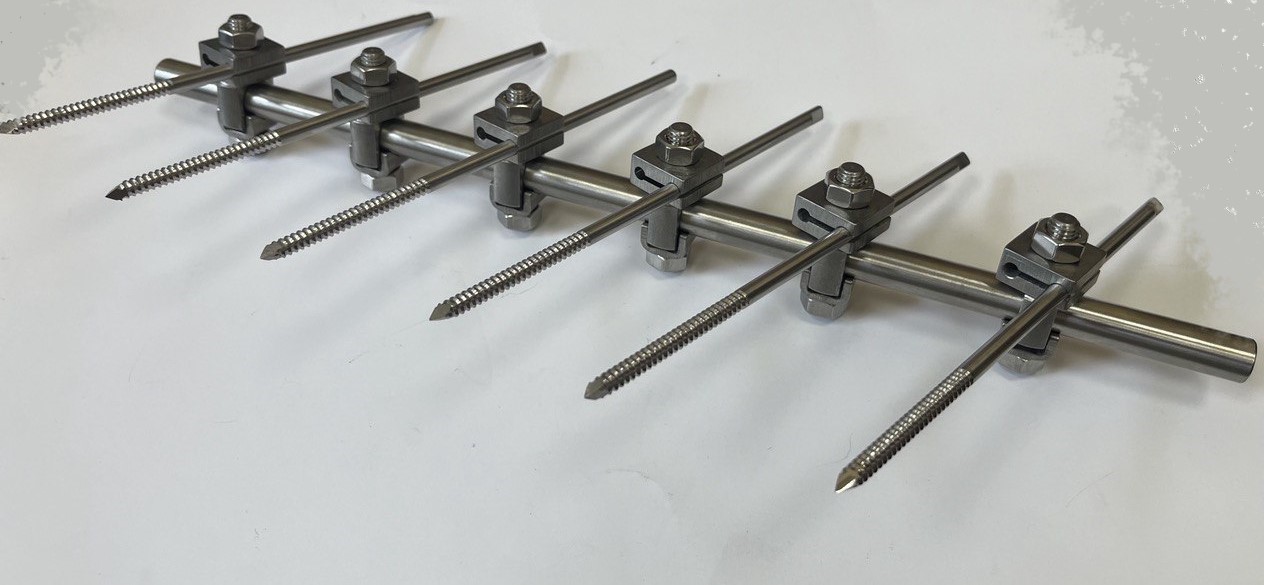 Апарат зовнішньої фіксації на таз